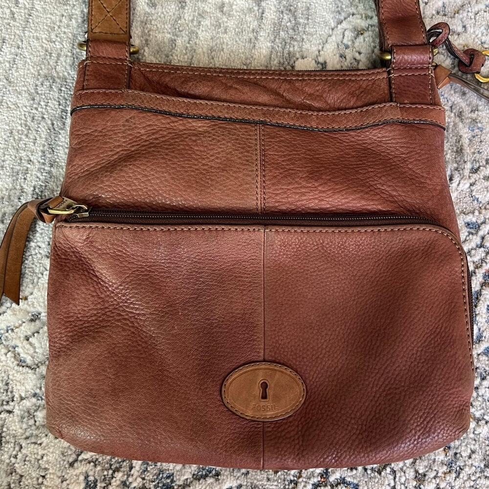 Fossil Morgan Traveler Crossbody Brown Distressed Leather Saddle Bag - Picture 8 of 16